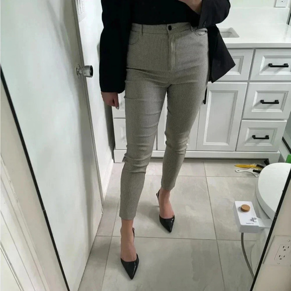 Dynamite “Christy” Pant NWOT - Picture 2 of 6